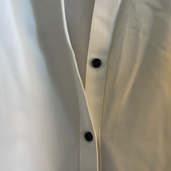 Fitted White Button Down Blouse with black buttons - Picture 3 of 5